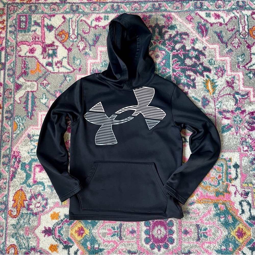 Boys Under Armour black hoodie with striped logo on front, medium, GUC!!